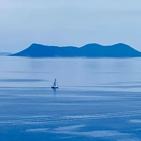 Antonis Petros Sivota (Lefkada)